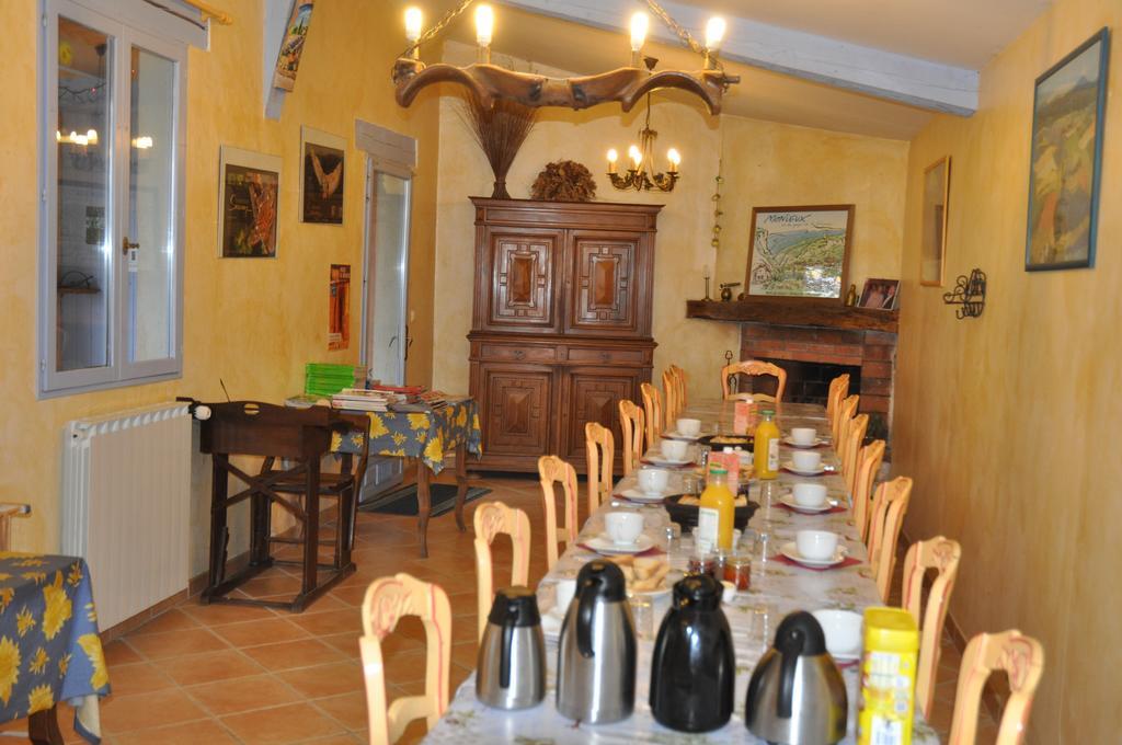Hotel Le Petit Labouret Revest-du-Bion Zewnętrze zdjęcie