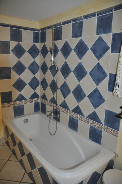 Hotel Le Petit Labouret Revest-du-Bion Zewnętrze zdjęcie